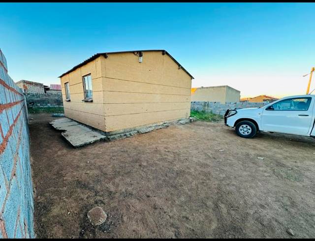 2 BEDROOM HOUSE FOR SALE IN PALM RIDGE